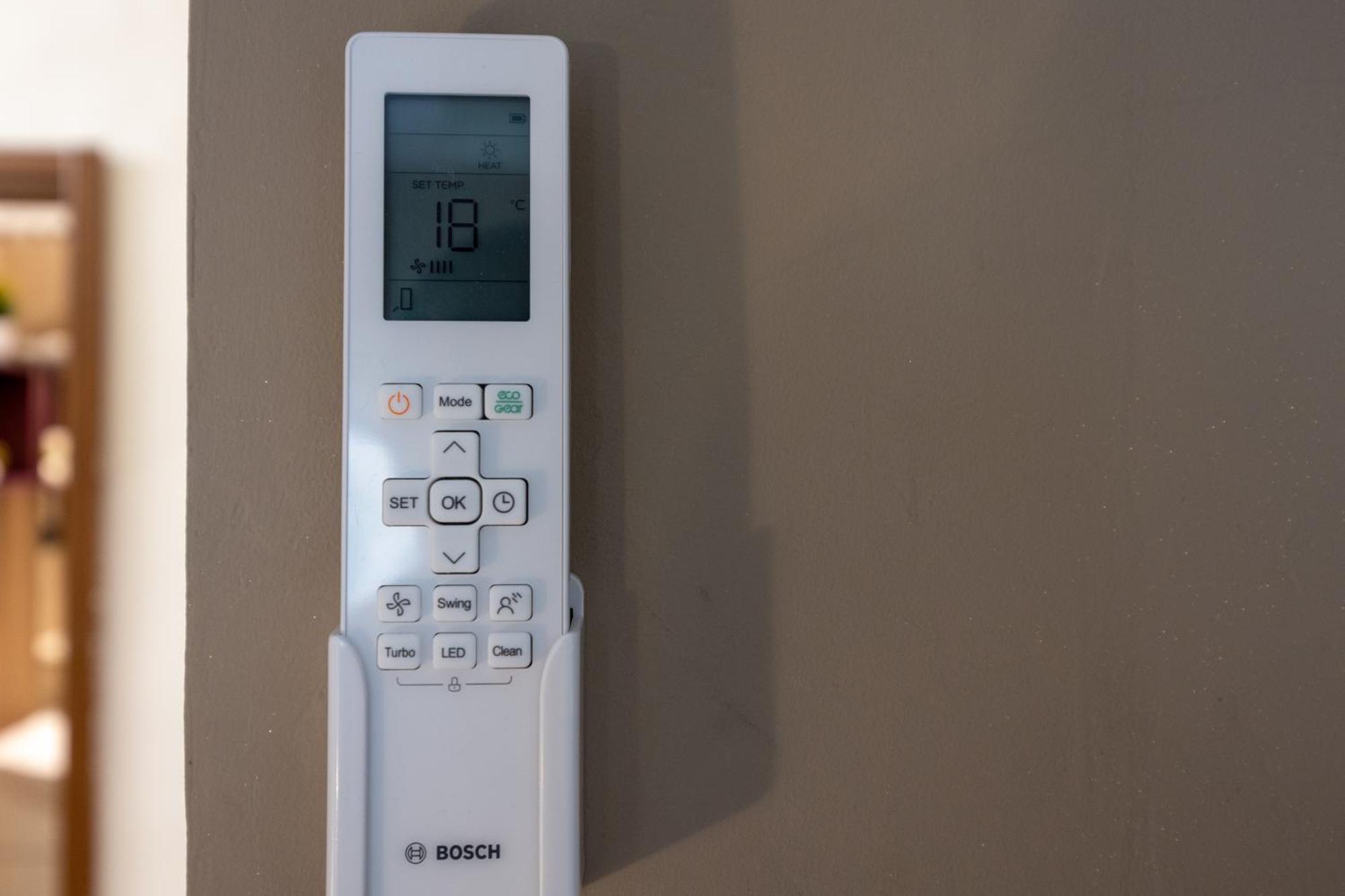 Big Air Conditioning Wifi Netflix 90 Mq Appartamento